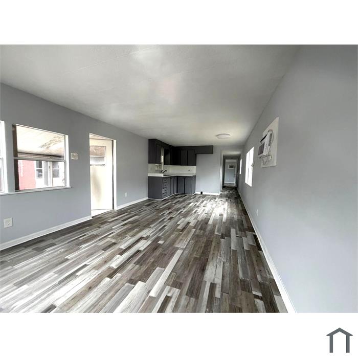 Sterlingwood second listing photo 2